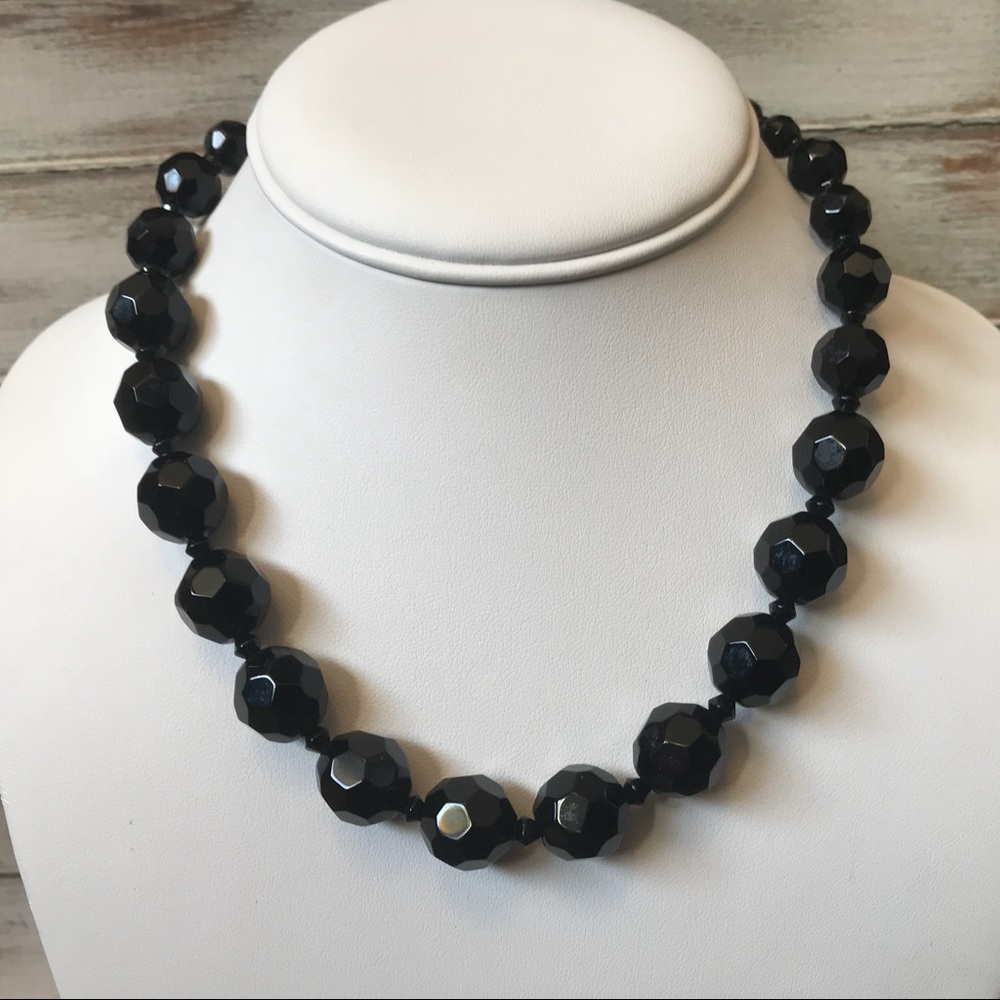 Classic Liz Claiborne black glass faceted necklace